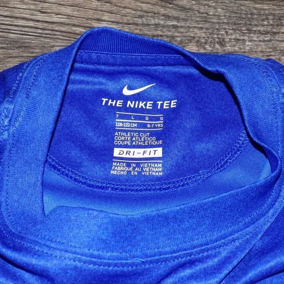Nike Dri-FIT T-Shirt Boys Size 7 Royal Blue‎ Good Swoosh Athletic Cut - Picture 3 of 5
